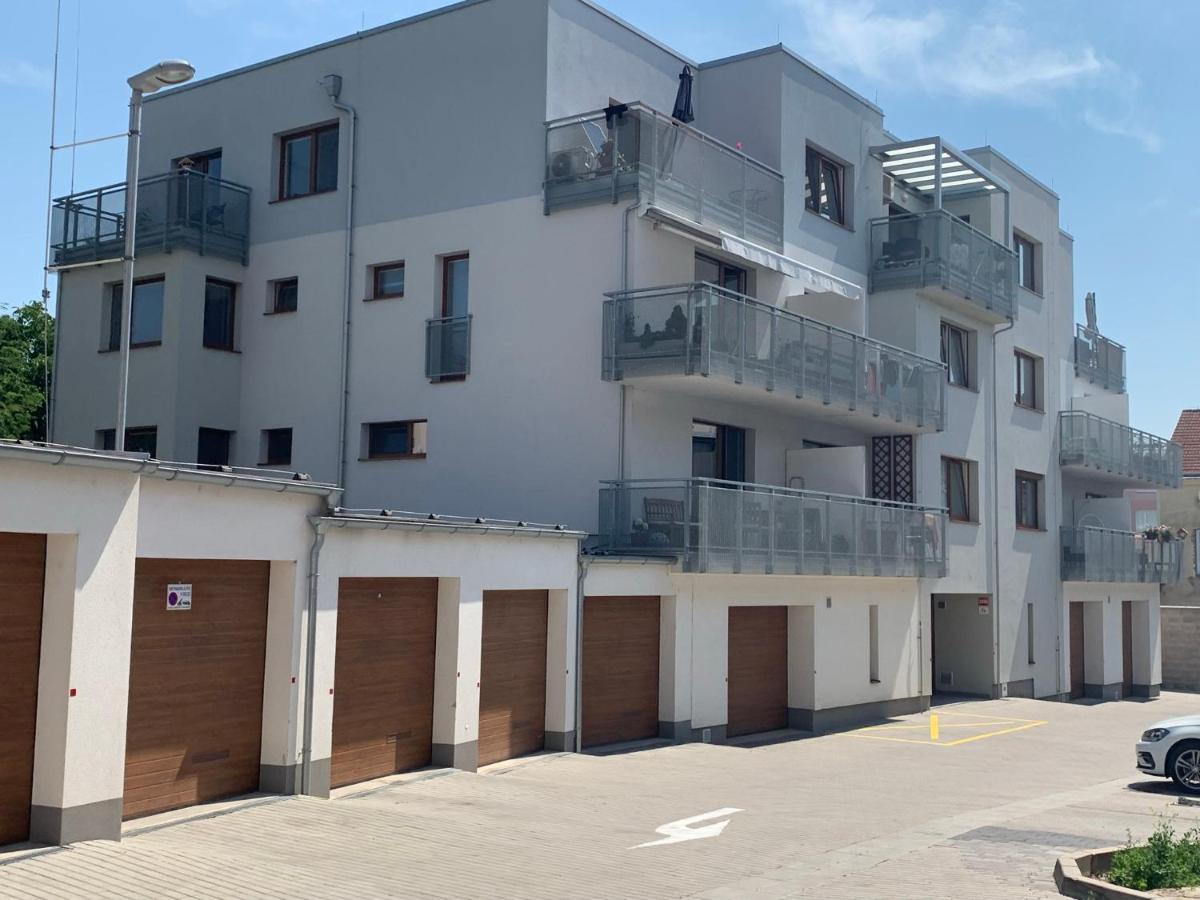 Kelleruv Mlyn - Apartman S Vlastni Garazi, Znojmo Centrum エクステリア 写真